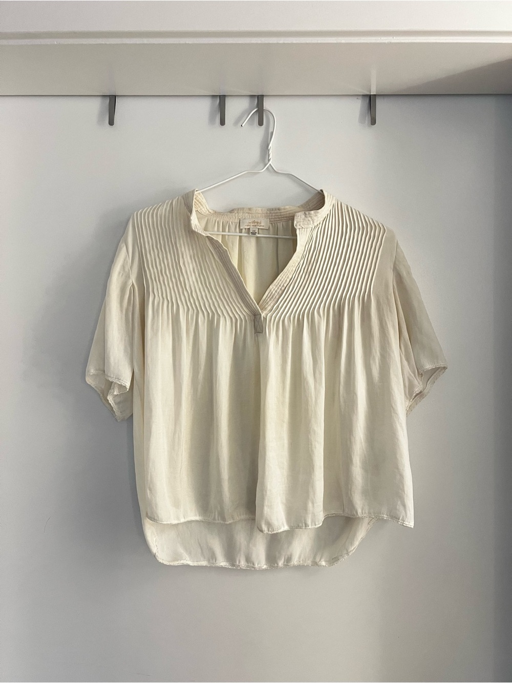 Wilfred Off-White Top